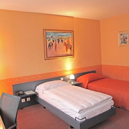 Hotel Comedie Женева Екстер'єр фото