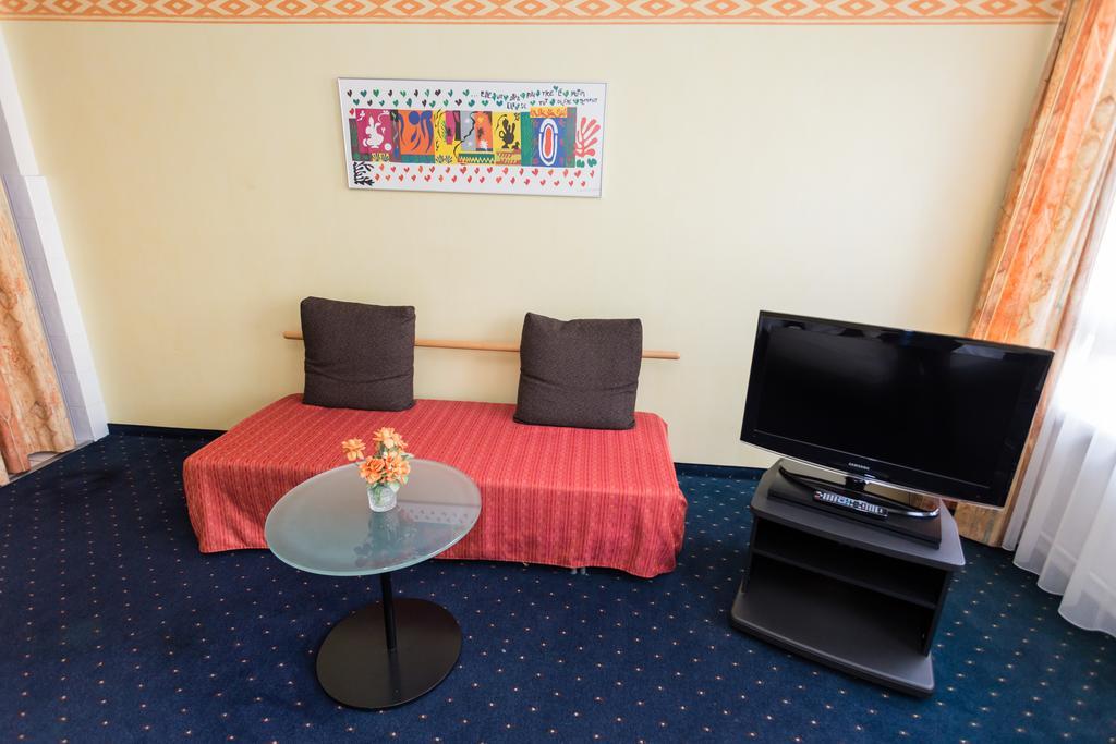 Hotel Comedie Женева Екстер'єр фото