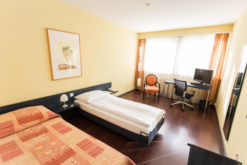 Hotel Comedie Женева Екстер'єр фото